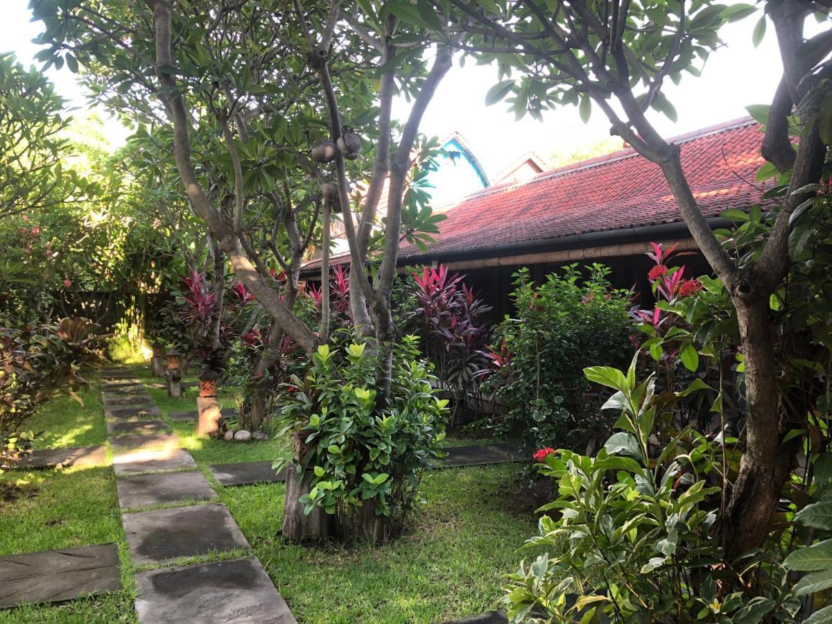 Pondok Shindu Guest House Pemuteran Exteriör bild